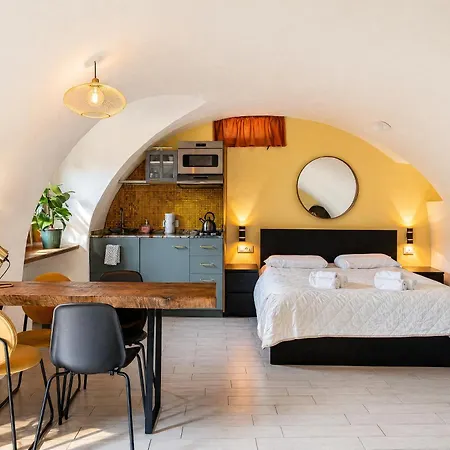 Casa Anastasia With Private Patio By Gardadoma Apartmán Brenzone sul Garda
