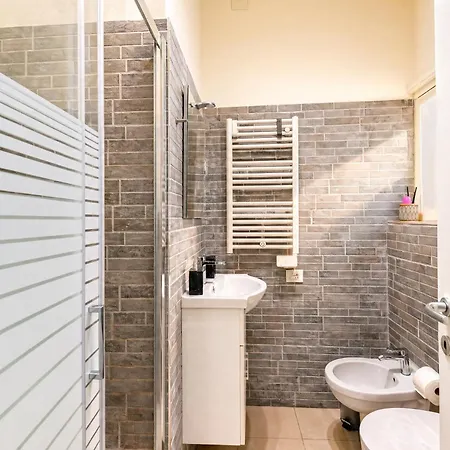 Casa Anastasia With Private Patio By Gardadoma Brenzone sul Garda